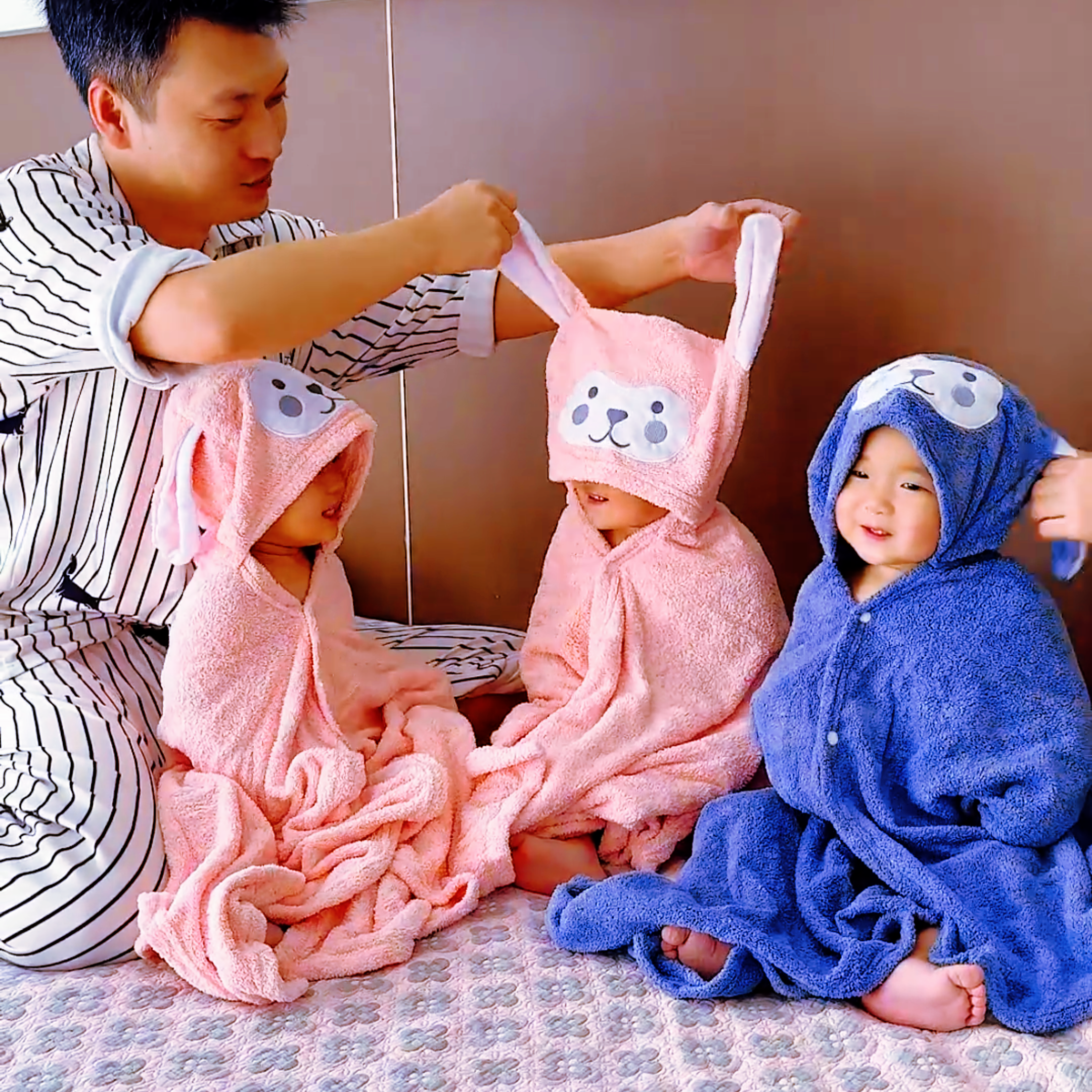 儿童浴巾珊瑚绒斗篷带帽可穿婴儿浴袍卡通吸水速干洗澡包裹巾