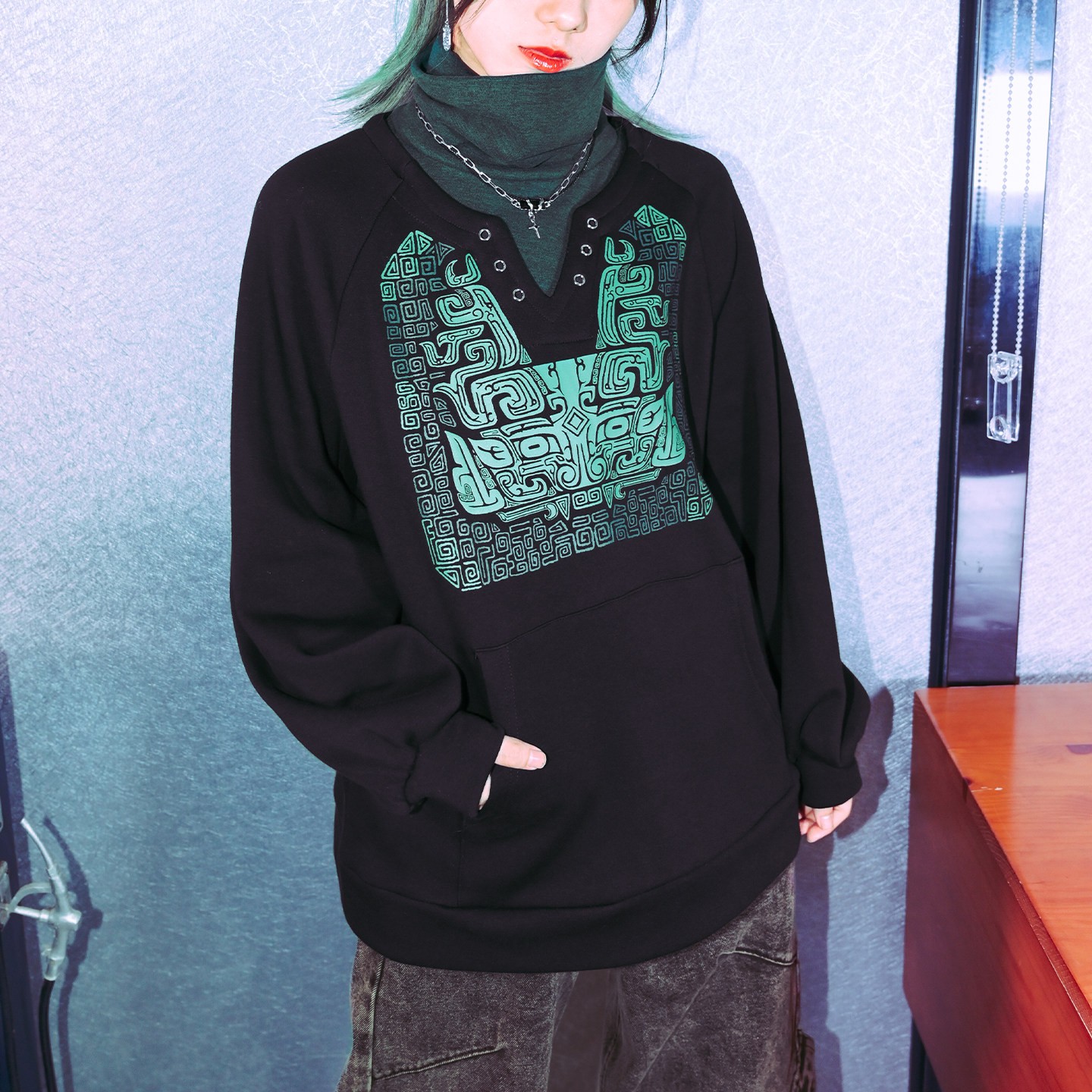 thumbnail for Eccentric House "Casting Soul" new Chinese spliced turtleneck black sweatshirt women's design sense casual national trend fake two-piece top