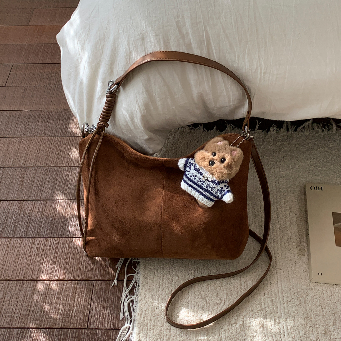 2025新款时尚百搭单肩斜挎包女高级感手提腋下包礼物