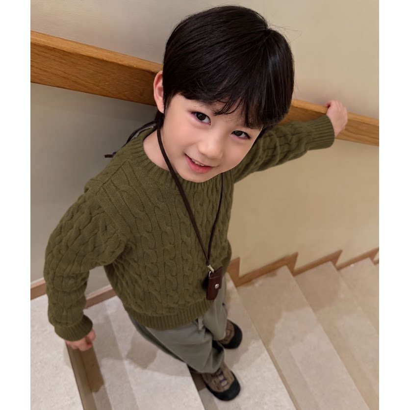 韩系男童复古绞花毛衣秋款儿童圆领麻花针织衫宝宝宽松百搭套头