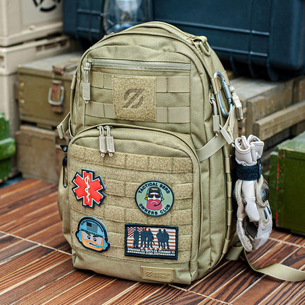 第7区蜜獾双肩包男士户外多功能登山旅行18L通勤休闲战术背包511