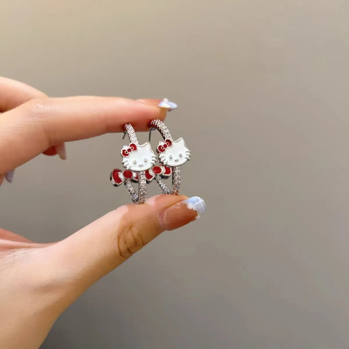 甜美卡通kitty猫蝴蝶结耳圈精致小众高级感修饰脸型时尚百搭耳饰