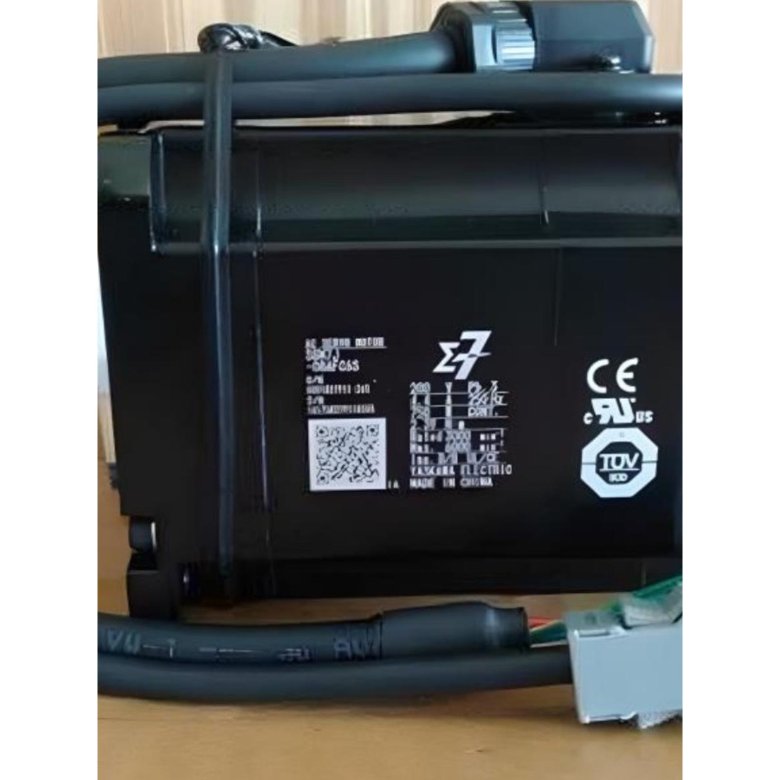 SGM7J-04/08AF7C6S/04/08AFC6E安川伺服电机AFD21/41/61/7A/7G/7W