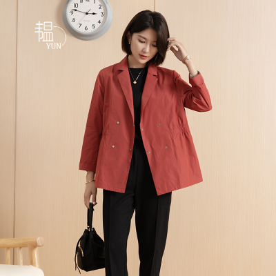 韫秋季简约西装领短款风衣外套