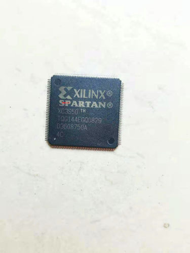 集成IC电路XC3S50A-4VQG100C 高性能逻辑解决方案芯片 XC3S50A