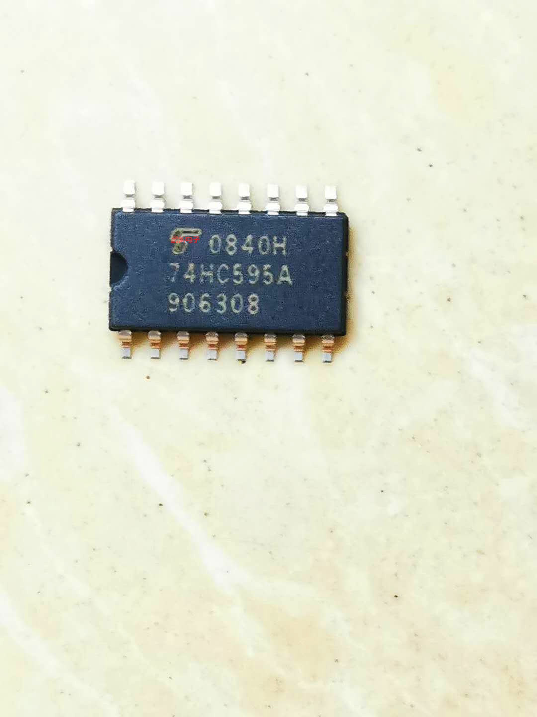 集成IC电路芯片TC74HC595AF  TC74HC595  74HC595  5.2MM  SOP16