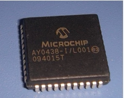 AY0438 AY0438-I/L001 AY0438-I/L PLCC44 汽车电脑板常用芯片