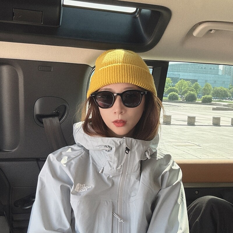 亮色系户外冷帽纯色毛线帽女秋冬显脸小防风保暖川西黄色针织帽子