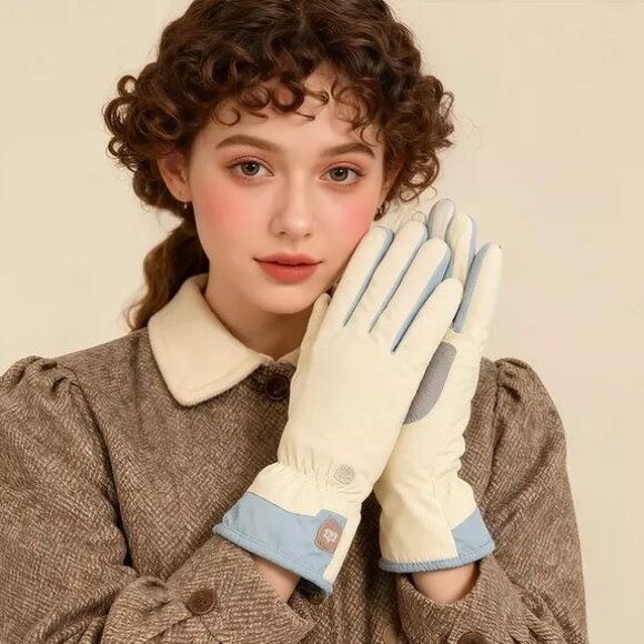 骑行保暖手套女士新款冬季加绒加厚防水防寒可触屏滑雪棉手套可爱