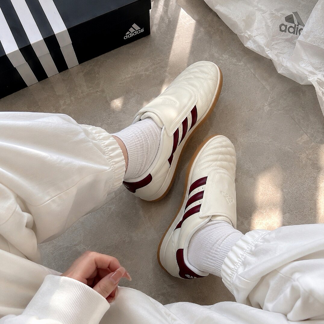 Adidas originals Taekwondo 男女同款舒适百搭低帮训练鞋 JS4527图片