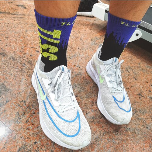 Nike Zoom Fly 4 男款白黄低帮碳板马拉松竞速跑步鞋 CT2392-100