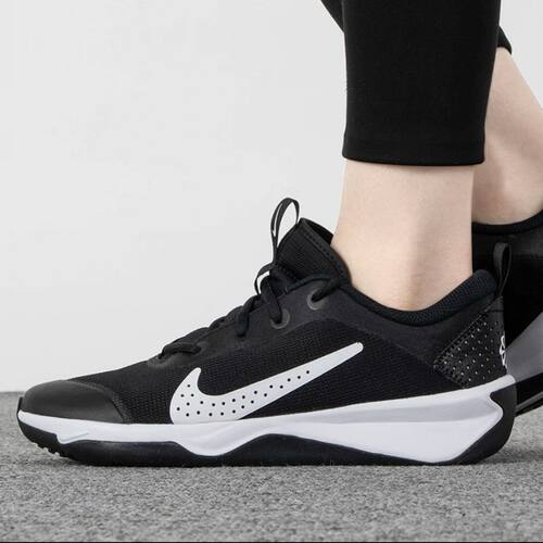 Nike女款运动防滑耐磨低帮休闲鞋