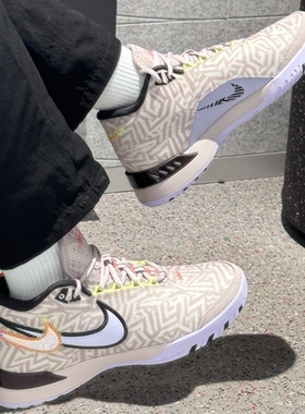 Nike LeBron NXXT Genisus EP 男款卡其色中帮篮球鞋 HF0711-005