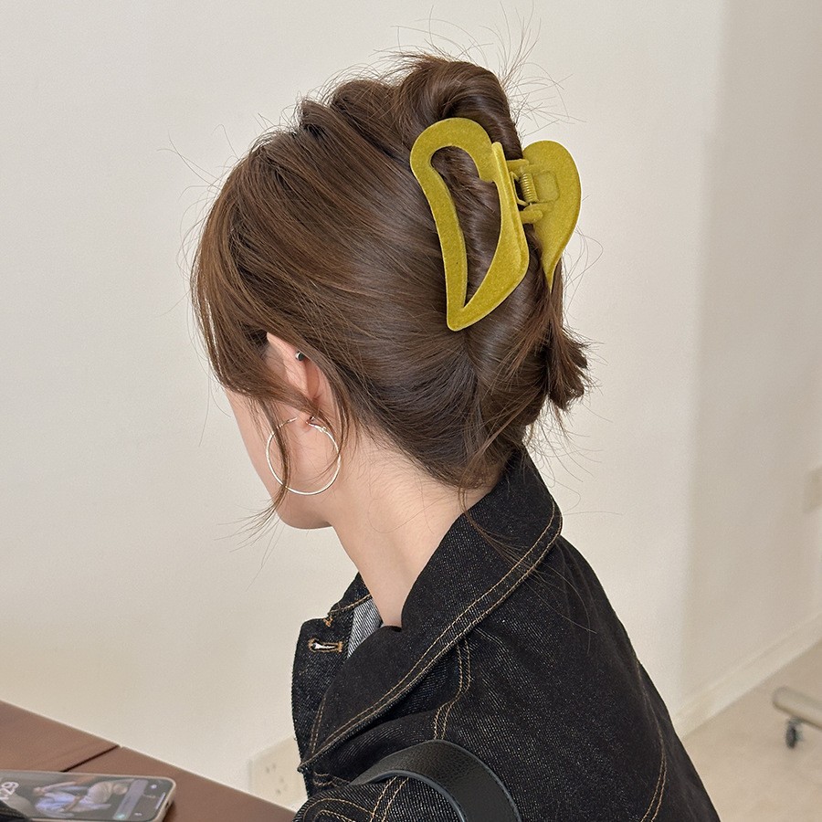 韩版秋冬绒面爱心发夹女复古时尚显脸小抓夹气质洗脸压发发卡