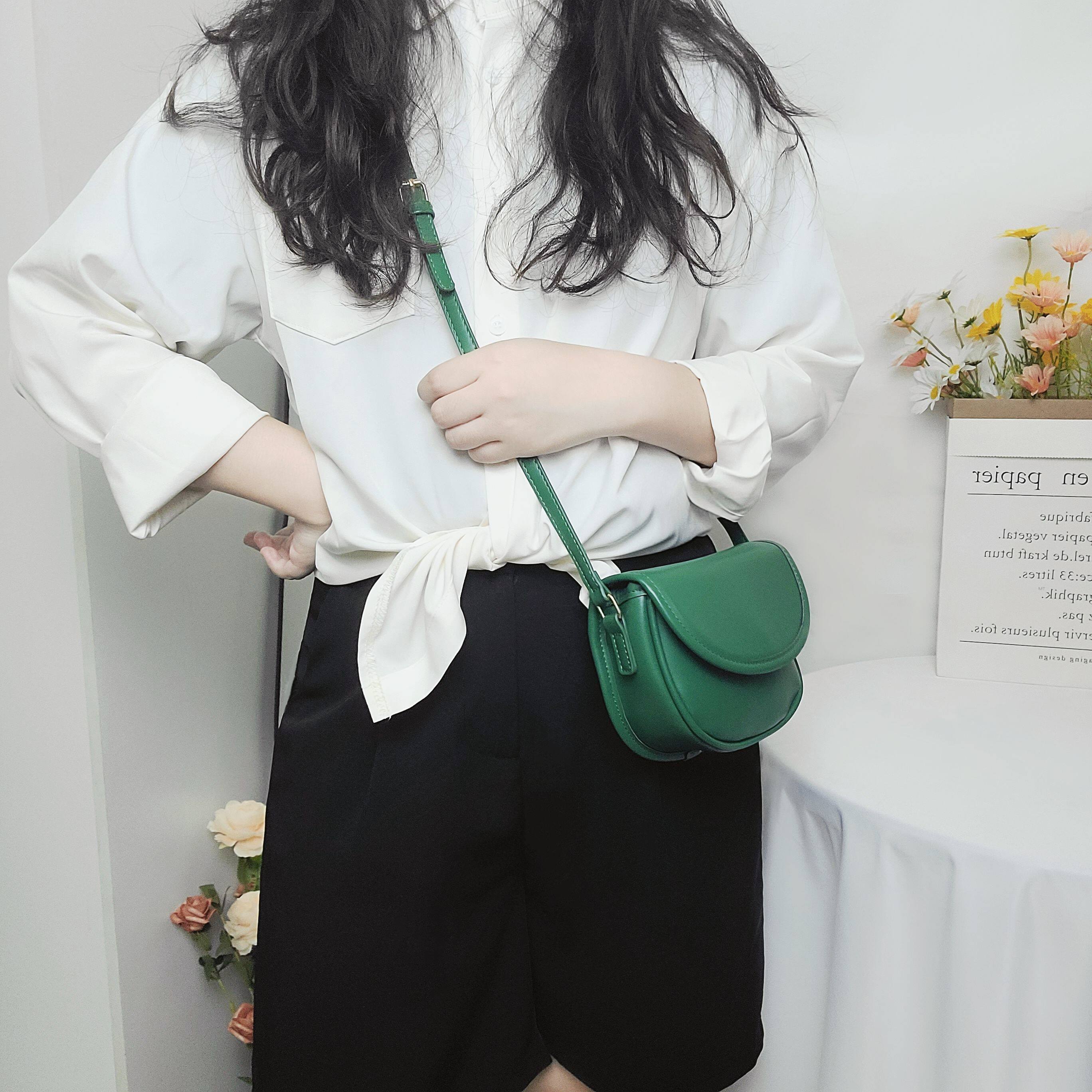 新韩国ins墨绿色Mini马鞍包 小众百搭小巧斜挎包女 简约磁扣女包