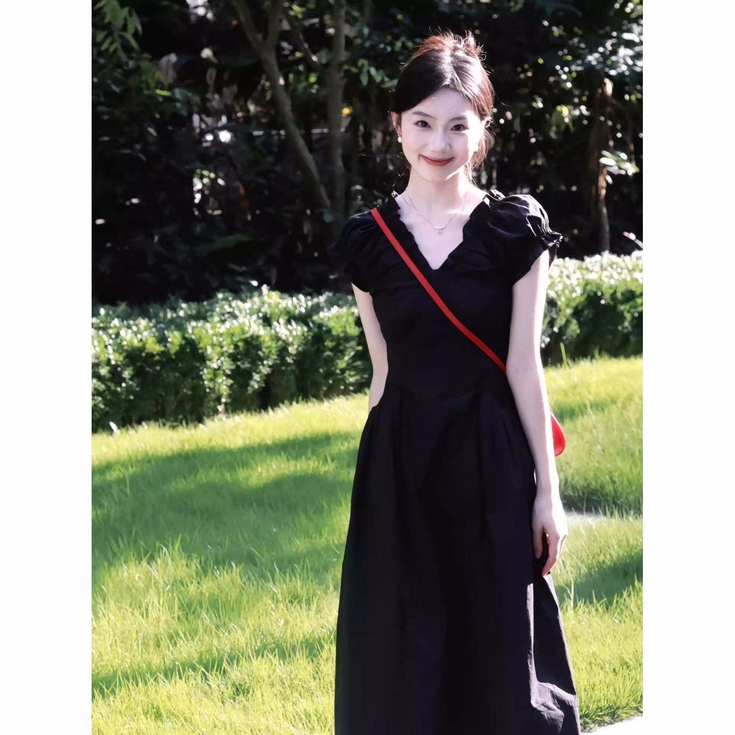 v领黑色连衣裙女夏2026新