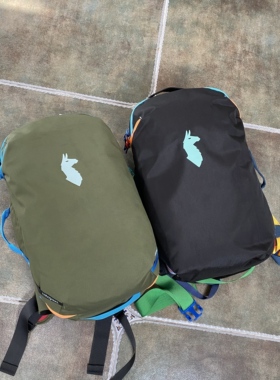 美洲羊驼新款黑武士28L户外运动双肩男女同款休闲百搭轻便登山包