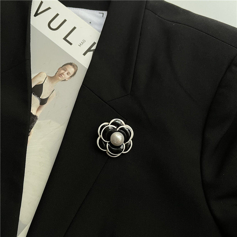 山茶花胸针小香风高档女设计感西装外套衣服配饰胸花新款奢华别针,饰品/流行首饰/时尚饰品新,胸针,淘宝优惠券,粉丝福利购,淘宝优惠卷