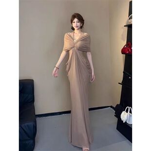 WE法式归国名媛千金 镶钻bling设计褶皱露背挂脖连衣裙女