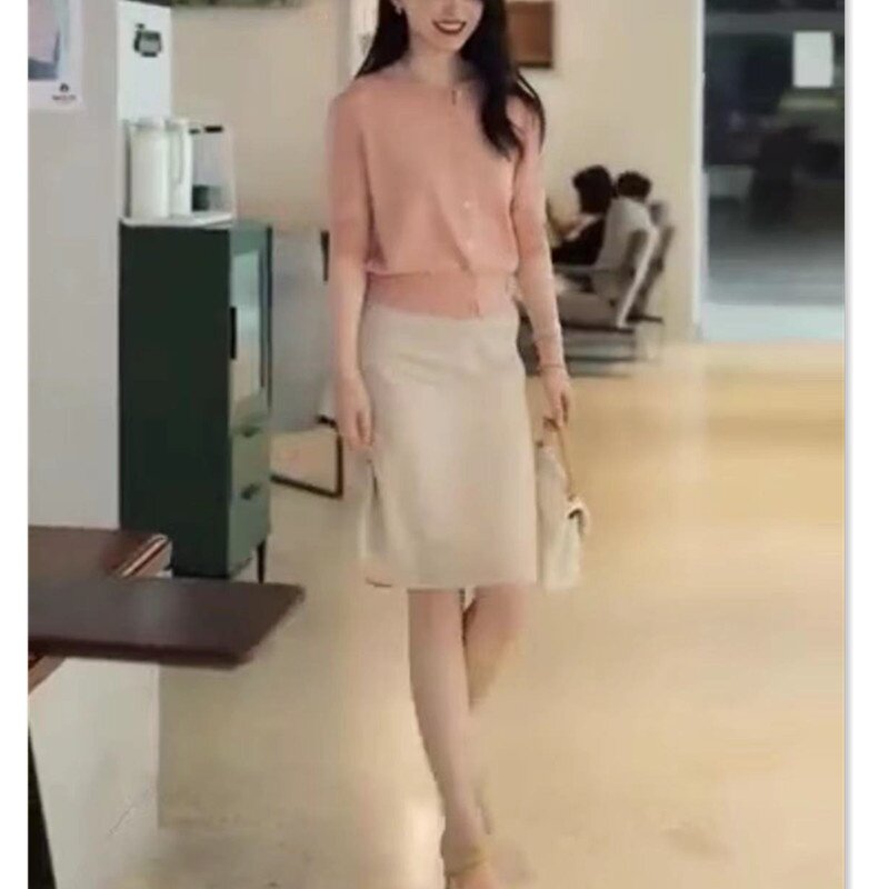 22650大爱美依缘2025新款韩版优雅修身纽扣上衣包臀半身裙女时尚