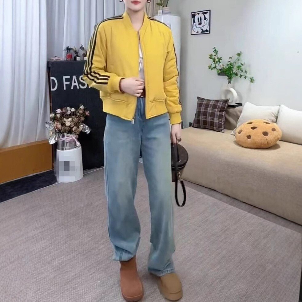 241136大爱美依缘2026新款时尚立领休闲棒球服外套直筒牛仔裤女潮