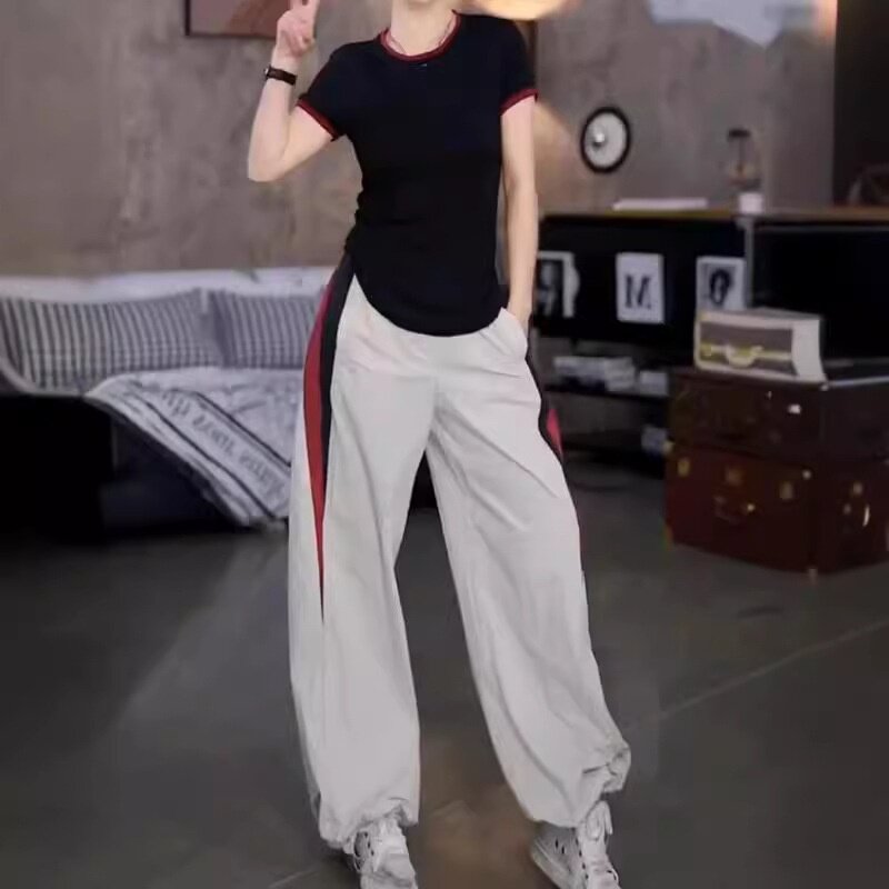 24309大爱美依缘2025夏季新款圆领拼色修身T恤休闲宽松束脚裤女潮