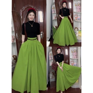 法式高级感时尚套装黑色中高领上衣搭配显白气质半身裙