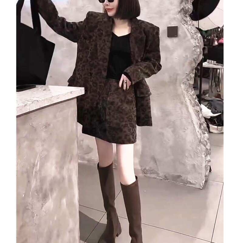 2413大爱美依缘2026新款韩系豹纹花色西服外套+半身裙洋气显瘦女