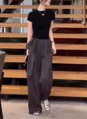 84117大爱美依缘2025夏季新款黑色简约修身T恤拖地阔腿长裤洋气女