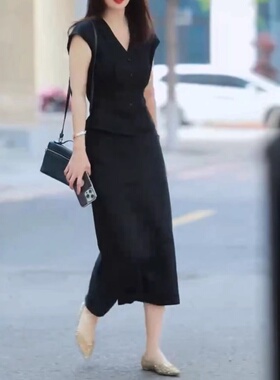 25629大爱美依缘2025夏季新款纯色V领收腰上衣开叉半身裙两件套女