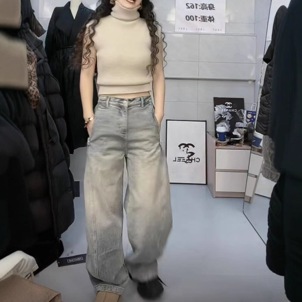 241190大爱美依缘2026洋气新款高领无袖修身打底上衣休闲牛仔裤女