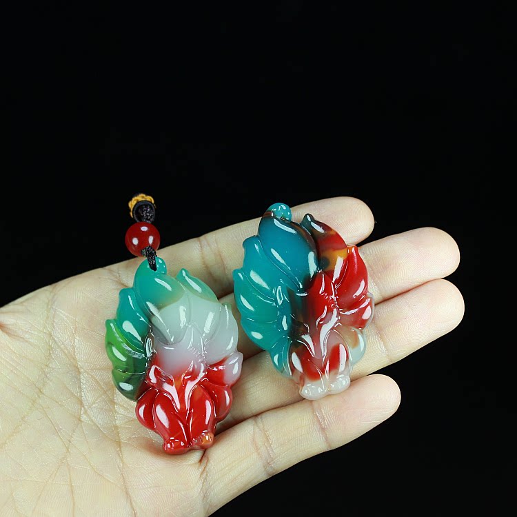 新疆和田玉彩玉狐狸挂件天然玉石五彩玉九尾狐吊坠七彩玉灵狐玉坠