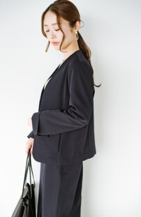 日本单官网雅致色调的OL风通勤女款小洋装西装套装外套加半裙