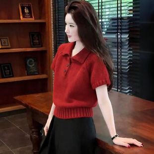 红色纽扣polo领短袖毛衣女冬季2026新款马甲针织衫巨好看叠穿上衣