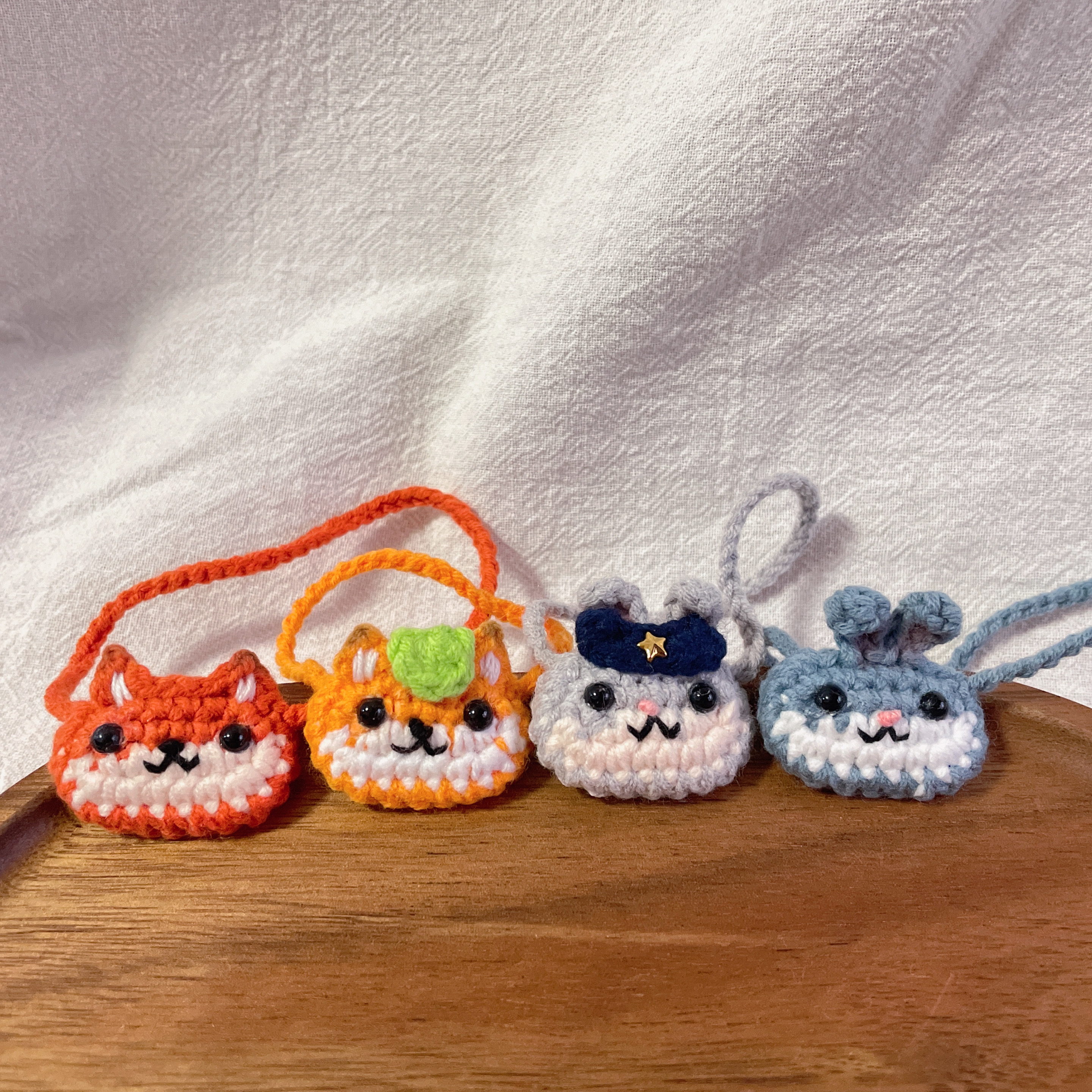 成品手工钩织10CM棉花娃娃拉布布包疯狂动物城狐狸兔子警长斜挎包