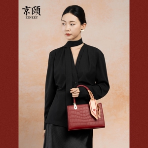 红色鳄鱼纹手提包新娘喜妈妈婆婆婚宴单肩包轻奢高级感斜挎礼物包