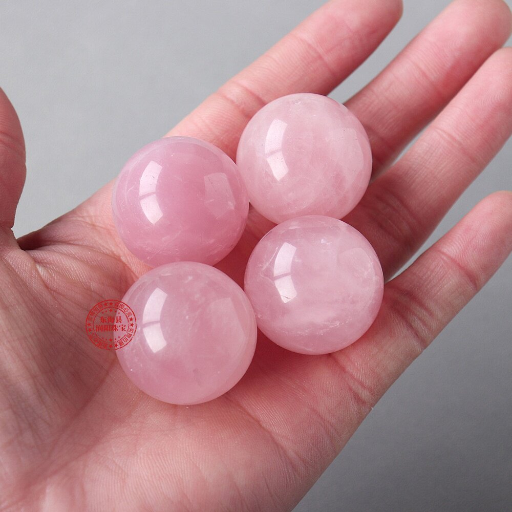 厂家批发3cm水晶球天然水晶原石打磨圆球紫黄粉白水晶球家居摆件