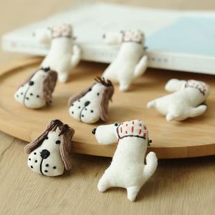 日系文艺风手工刺绣红色头巾狗狗卡通充棉配饰大耳朵狗森女胸针