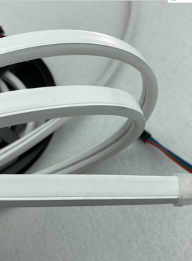 0613 柔性全彩 96LEDs/m DC5V SK6812-MINI-RGB 硅胶幻彩灯带