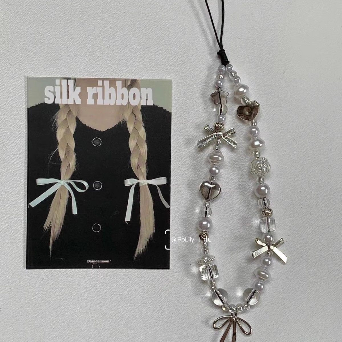 原创冷淡风电镀银蝴蝶结串珠挂绳白色珍珠挂链包包装饰ccd小众潮