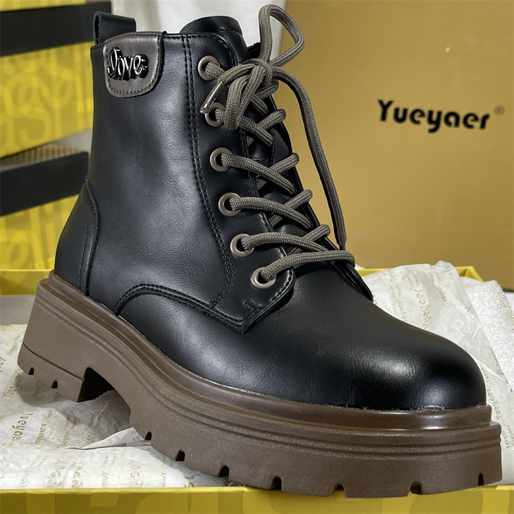 月芽儿真皮厚底马丁靴女冬季加厚保暖真皮棉鞋防滑雪地靴女短筒靴