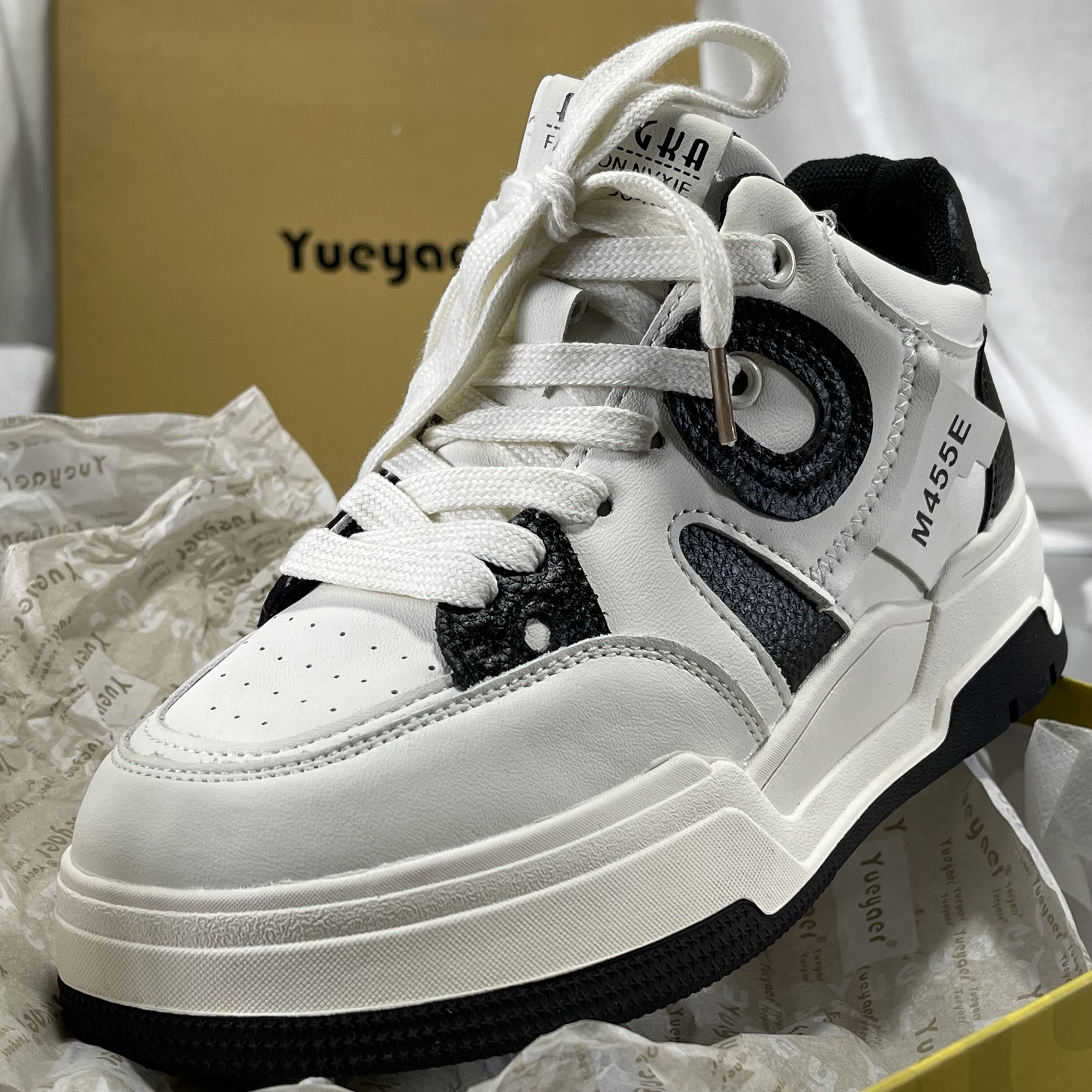 月芽儿正品撤柜真皮厚底小白鞋女2025新款百搭轻便透气休闲运动鞋,女鞋,时尚休闲鞋,淘宝优惠券,粉丝福利购,淘宝优惠卷