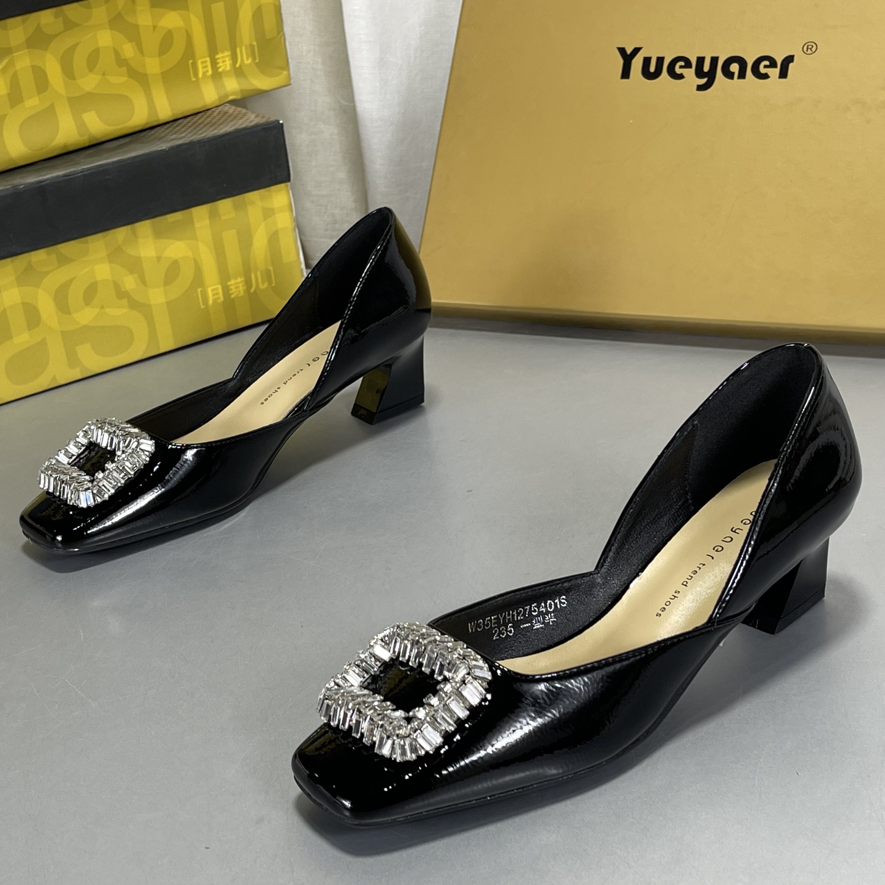 月芽儿羊皮玛丽珍鞋女单鞋2026春夏款法式水钻中跟配裙子包头凉鞋,女鞋,玛丽珍鞋,淘宝优惠券,粉丝福利购,淘宝优惠卷