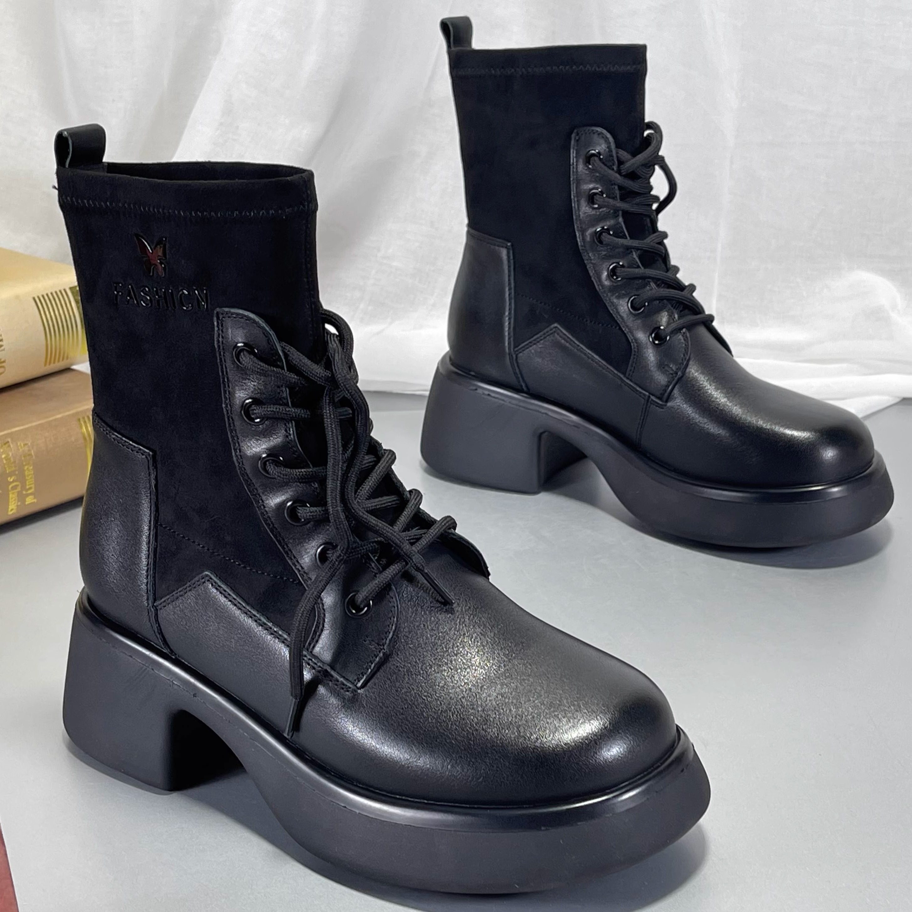 品牌撤柜真皮厚底马丁靴女2025秋冬款头层牛皮复古英伦风粗跟短靴,女鞋,马丁靴,淘宝优惠券,粉丝福利购,淘宝优惠卷