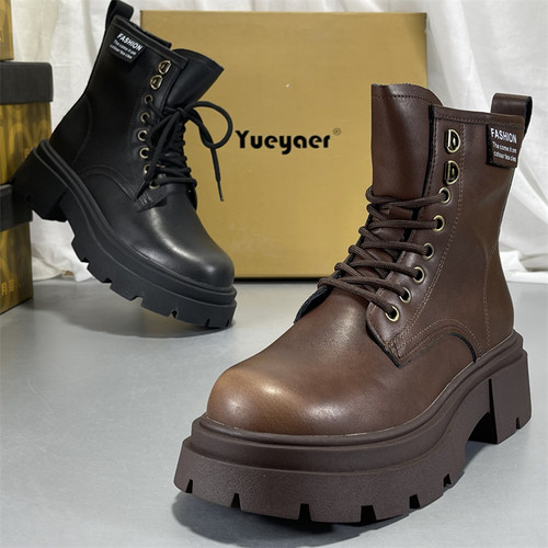 月芽儿复古休闲大头马丁靴女英伦2025秋冬厚底增高短靴户外工装靴