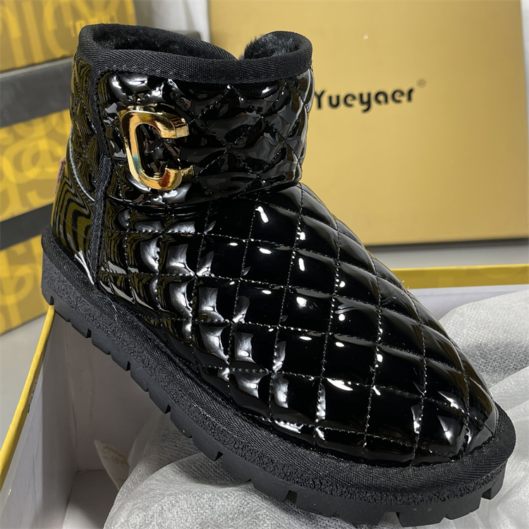 月芽儿牛漆皮雪地靴女2025新款冬季防水防滑加绒加厚洋气保暖棉鞋