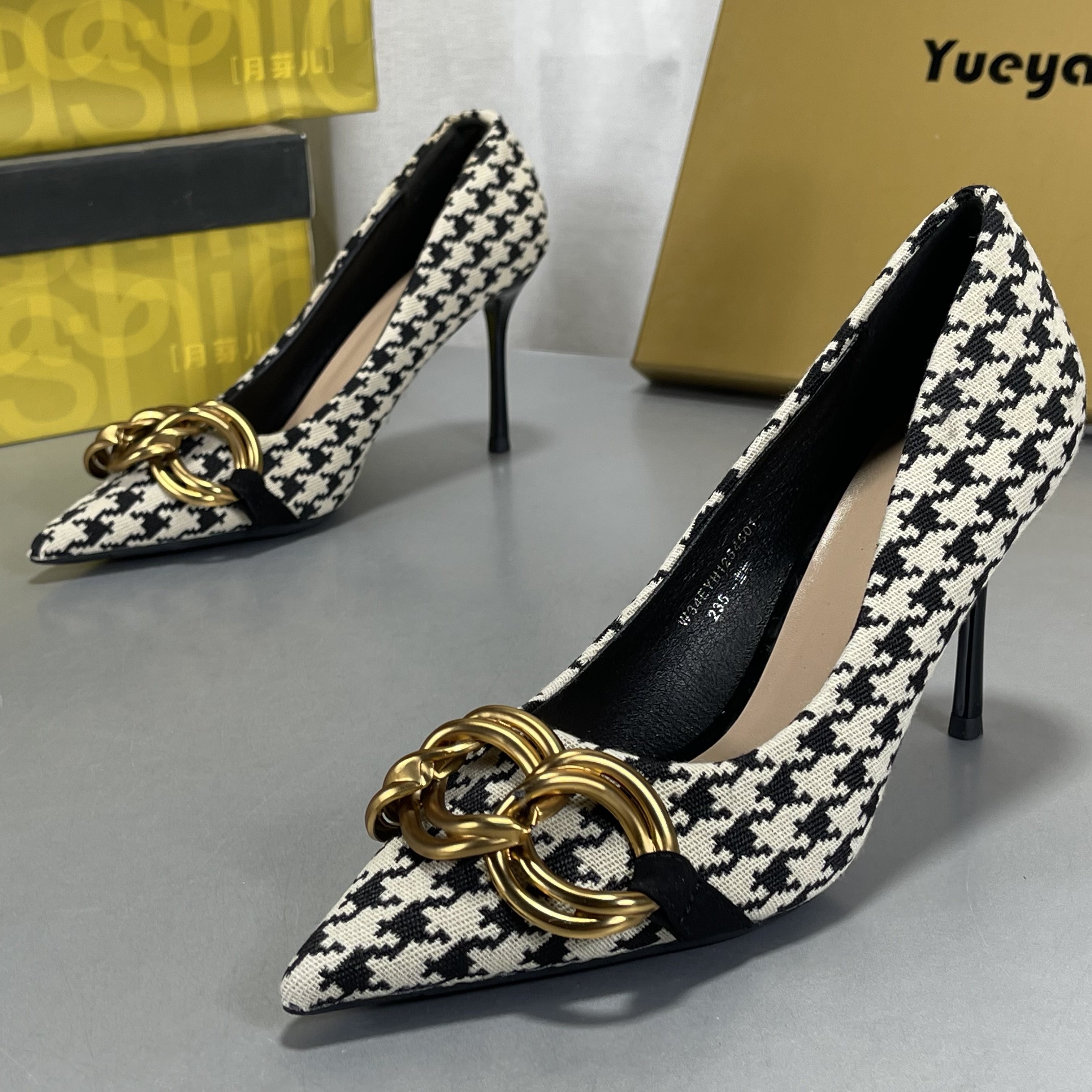 月芽儿正品2026春季法式气质千鸟格高跟鞋女性感细跟尖头名媛单鞋,女鞋,浅口单鞋,淘宝优惠券,粉丝福利购,淘宝优惠卷