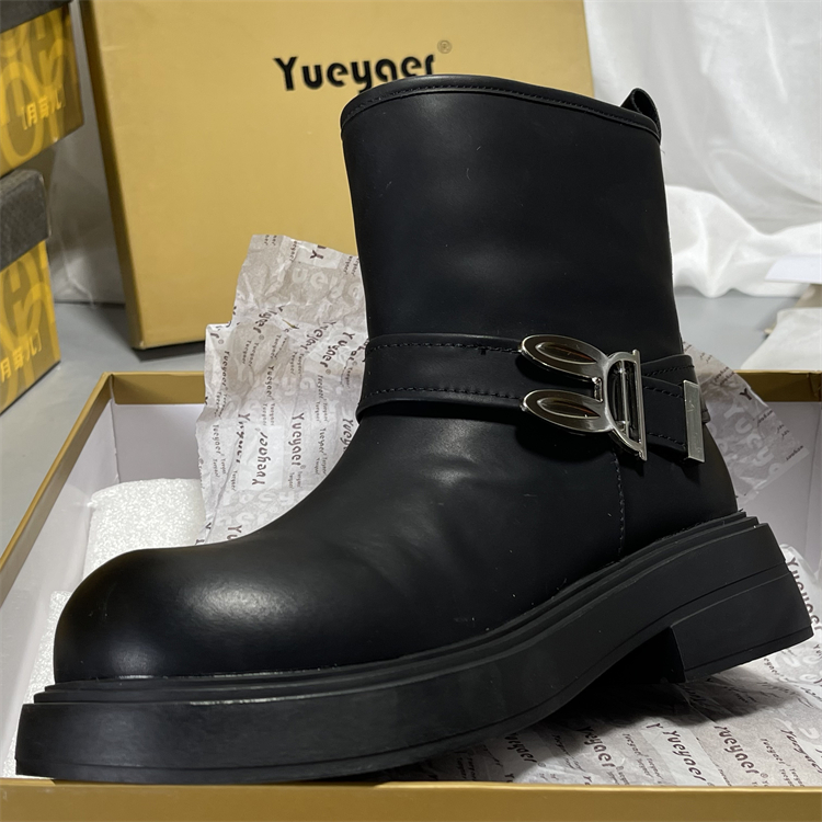 月芽儿加绒厚底马丁靴女头层牛皮中筒靴冬季复古机车靴大棉雪地靴