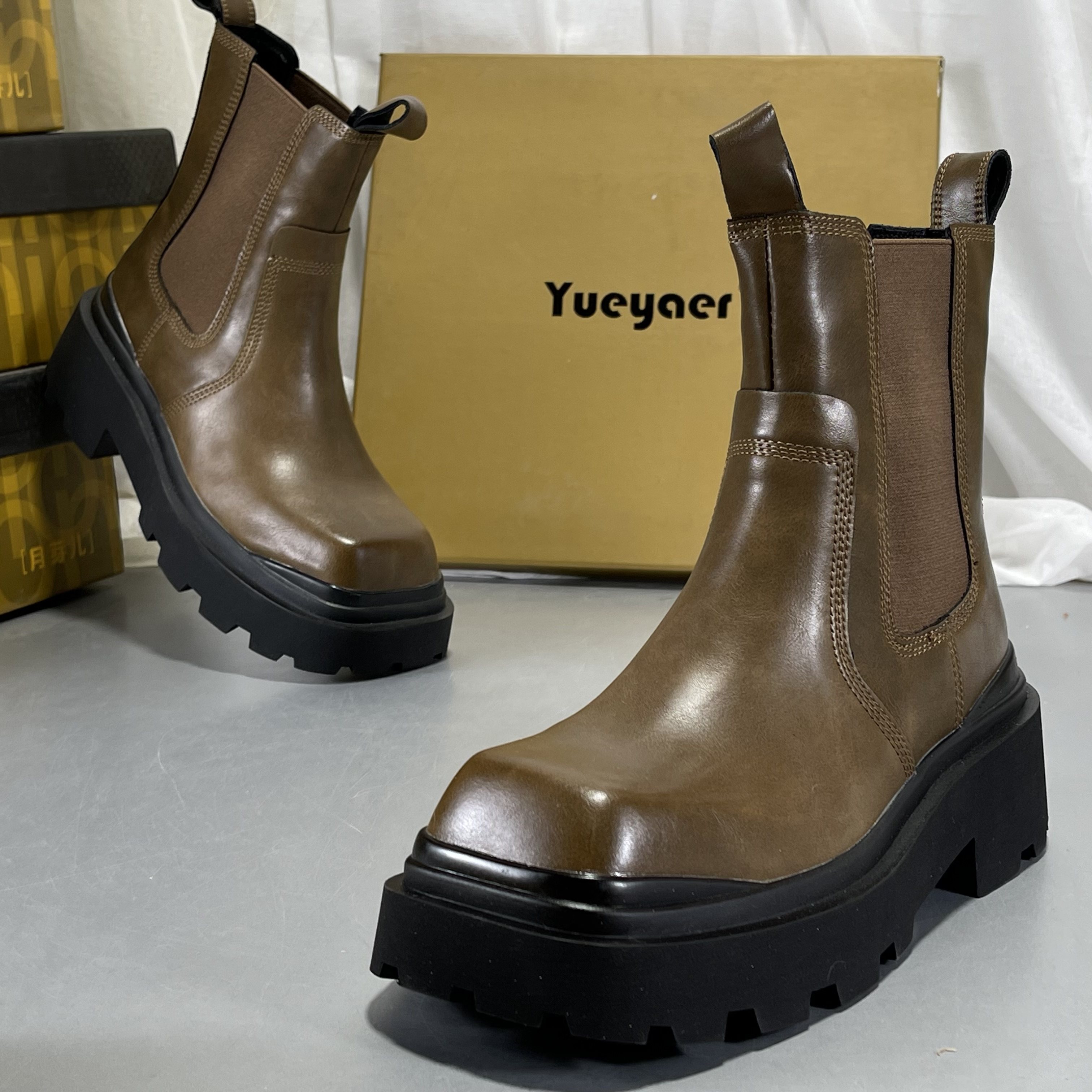 月芽儿切尔西靴方头复古厚底马丁靴女头层牛皮瘦瘦靴粗跟厚底短靴,女鞋,马丁靴,淘宝优惠券,粉丝福利购,淘宝优惠卷