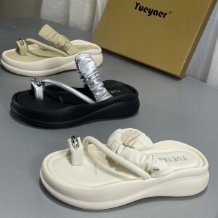 月芽儿真皮罗马凉鞋 女厚底踩屎感百搭休闲软底露趾外穿水钻沙滩鞋